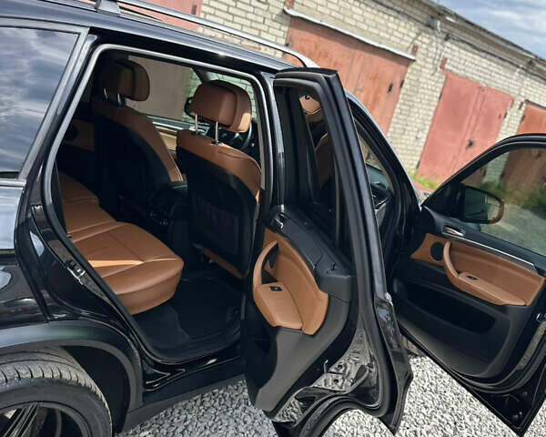 Черный БМВ Х5, объемом двигателя 3 л и пробегом 231 тыс. км за 15500 $, фото 63 на Automoto.ua