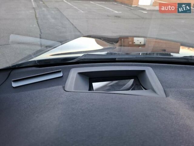 Чорний БМВ Х5, об'ємом двигуна 3 л та пробігом 260 тис. км за 16999 $, фото 13 на Automoto.ua