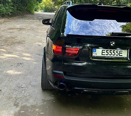 Черный БМВ Х5, объемом двигателя 3 л и пробегом 231 тыс. км за 15500 $, фото 3 на Automoto.ua