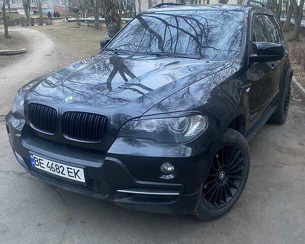 Черный БМВ Х5, объемом двигателя 3 л и пробегом 274 тыс. км за 18000 $, фото 1 на Automoto.ua