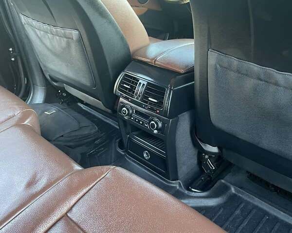 Чорний БМВ Х5, об'ємом двигуна 2.98 л та пробігом 158 тис. км за 9900 $, фото 27 на Automoto.ua