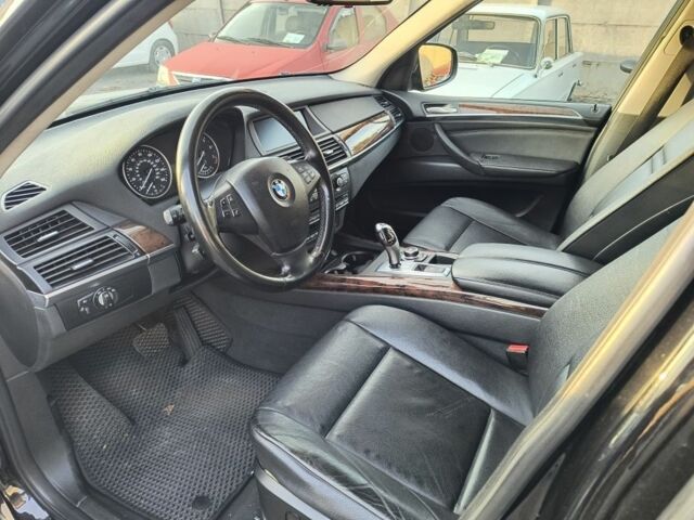 БМВ Х5 2010 в Кривом Роге на Automoto.ua Черный БМВ Х5, объемом двигателя 3 л и пробегом 185 тыс. км за 14500 $, фото 12 на Automoto.ua