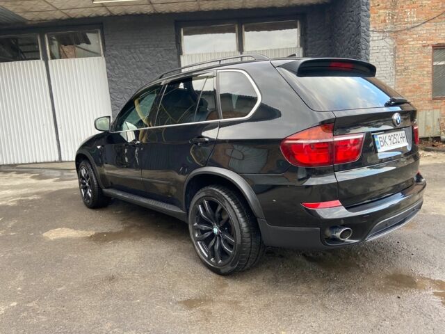 Черный БМВ Х5, объемом двигателя 3 л и пробегом 221 тыс. км за 20500 $, фото 1 на Automoto.ua