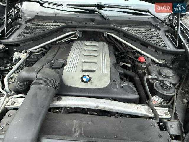 Черный БМВ Х5, объемом двигателя 2.99 л и пробегом 233 тыс. км за 15650 $, фото 36 на Automoto.ua