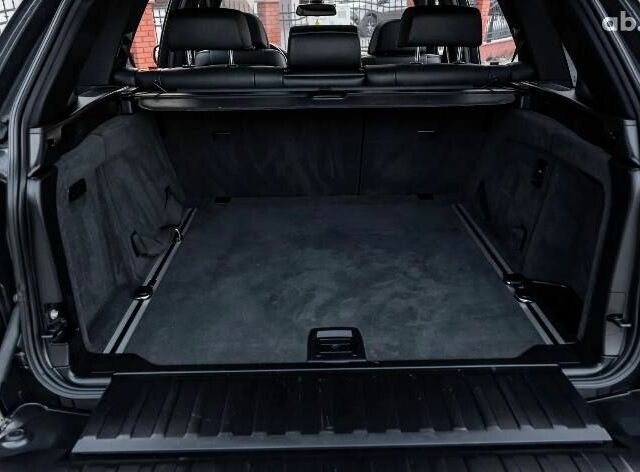 Черный БМВ Х5, объемом двигателя 0 л и пробегом 225 тыс. км за 4000 $, фото 7 на Automoto.ua