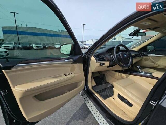 Чорний БМВ Х5, об'ємом двигуна 3 л та пробігом 106 тис. км за 3000 $, фото 14 на Automoto.ua