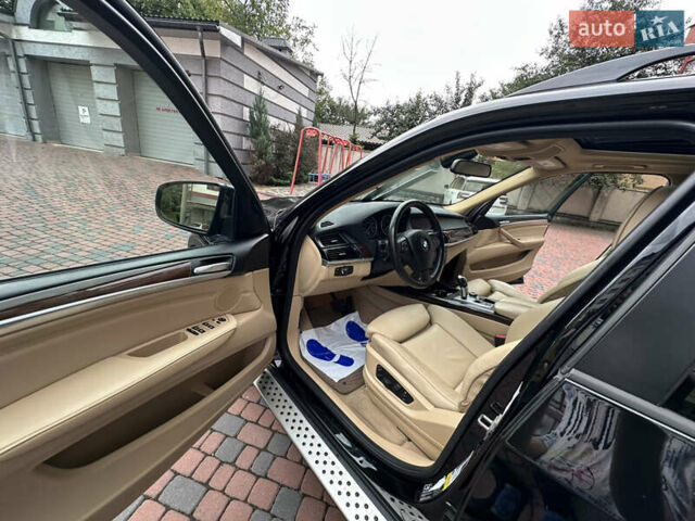 Черный БМВ Х5, объемом двигателя 3 л и пробегом 229 тыс. км за 16850 $, фото 138 на Automoto.ua
