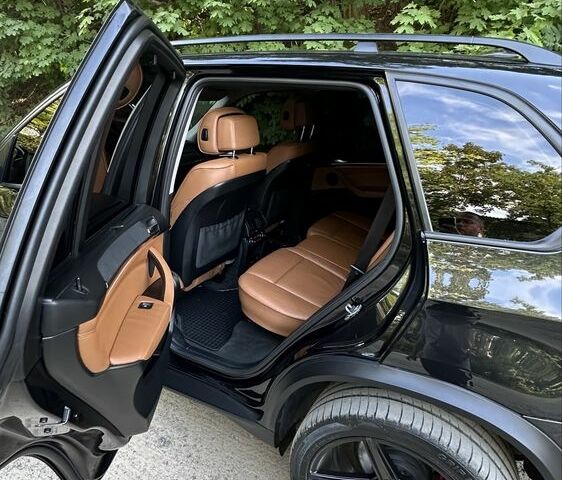 Черный БМВ Х5, объемом двигателя 3 л и пробегом 231 тыс. км за 14000 $, фото 18 на Automoto.ua