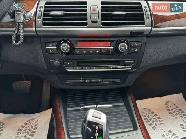 Чорний БМВ Х5, об'ємом двигуна 3 л та пробігом 209 тис. км за 13999 $, фото 15 на Automoto.ua