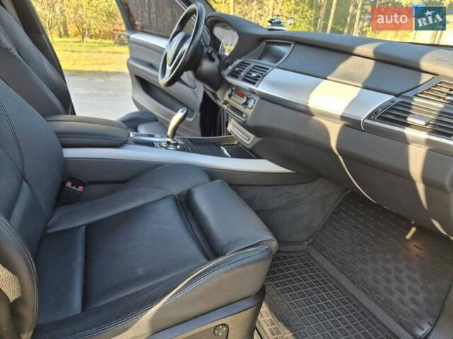 Черный БМВ Х5, объемом двигателя 3 л и пробегом 340 тыс. км за 16500 $, фото 3 на Automoto.ua