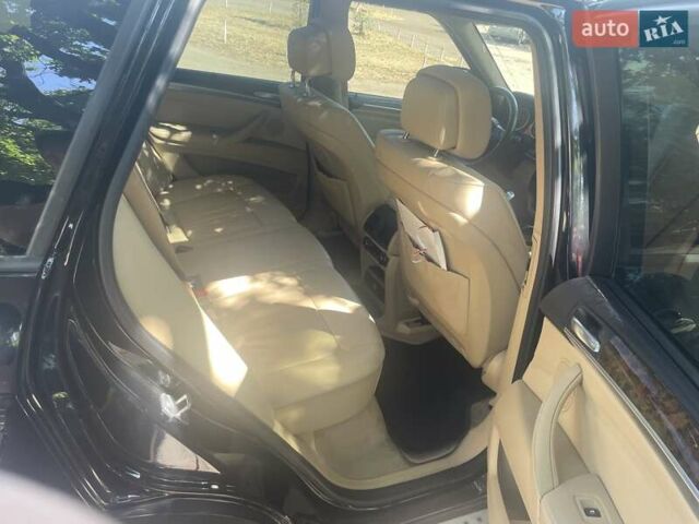 Чорний БМВ Х5, об'ємом двигуна 2.98 л та пробігом 344 тис. км за 12500 $, фото 7 на Automoto.ua