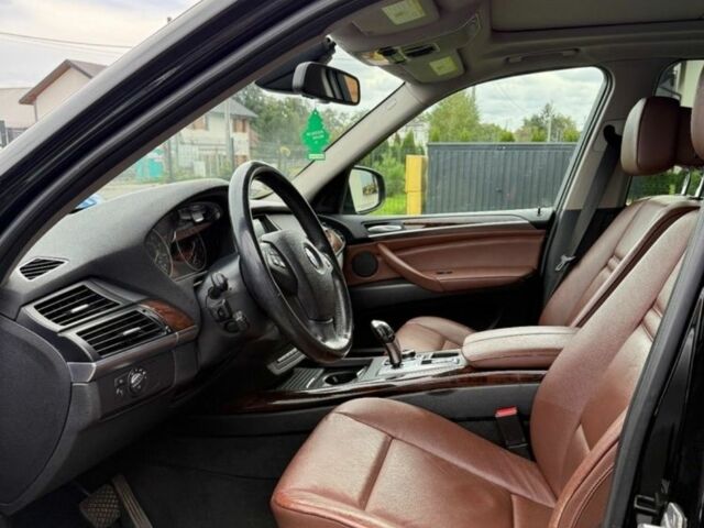 Чорний БМВ Х5, об'ємом двигуна 0 л та пробігом 260 тис. км за 4200 $, фото 4 на Automoto.ua