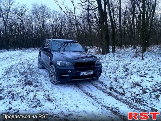 Чорний БМВ Х5, об'ємом двигуна 3 л та пробігом 190 тис. км за 13499 $, фото 2 на Automoto.ua