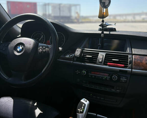 Черный БМВ Х5, объемом двигателя 3 л и пробегом 250 тыс. км за 13999 $, фото 11 на Automoto.ua