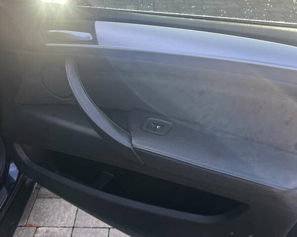 Черный БМВ Х5, объемом двигателя 2.99 л и пробегом 292 тыс. км за 19900 $, фото 19 на Automoto.ua