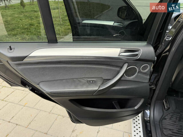 Чорний БМВ Х5, об'ємом двигуна 2.99 л та пробігом 288 тис. км за 18800 $, фото 25 на Automoto.ua