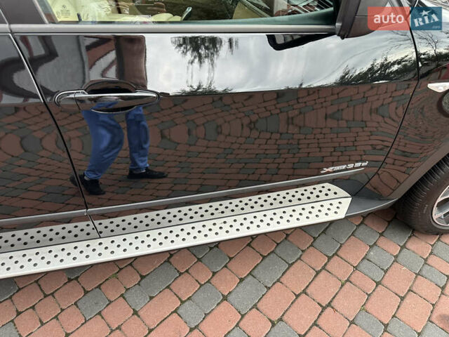 Черный БМВ Х5, объемом двигателя 3 л и пробегом 229 тыс. км за 16850 $, фото 100 на Automoto.ua