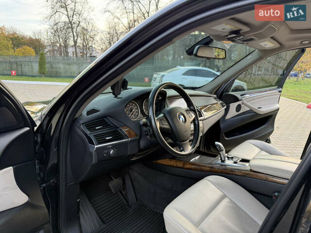 Черный БМВ Х5, объемом двигателя 3 л и пробегом 297 тыс. км за 16900 $, фото 21 на Automoto.ua