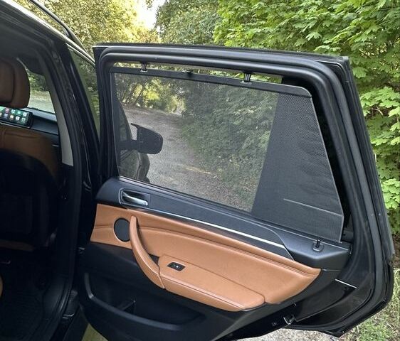 Черный БМВ Х5, объемом двигателя 3 л и пробегом 231 тыс. км за 14000 $, фото 13 на Automoto.ua