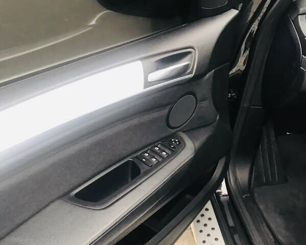 Черный БМВ Х5, объемом двигателя 2.99 л и пробегом 229 тыс. км за 16200 $, фото 12 на Automoto.ua