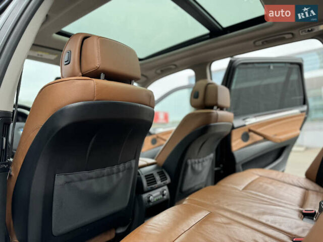 Черный БМВ Х5, объемом двигателя 3 л и пробегом 250 тыс. км за 13900 $, фото 13 на Automoto.ua