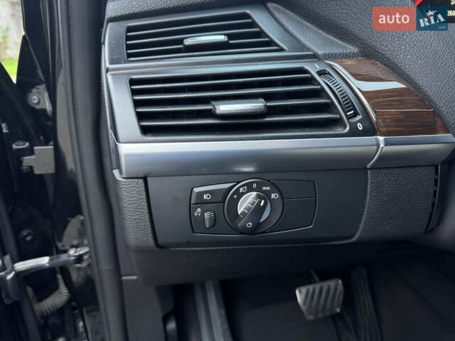 Черный БМВ Х5, объемом двигателя 3 л и пробегом 198 тыс. км за 14500 $, фото 19 на Automoto.ua