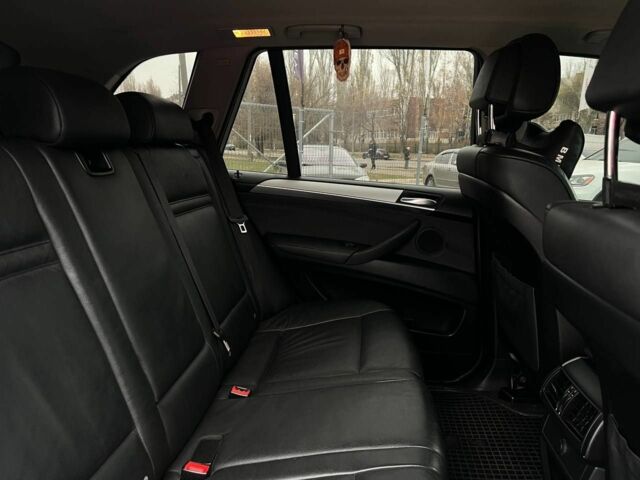 Черный БМВ Х5, объемом двигателя 3 л и пробегом 228 тыс. км за 12700 $, фото 19 на Automoto.ua