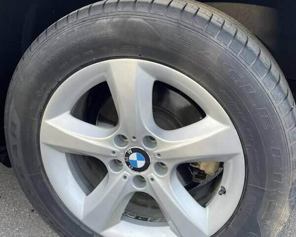 Черный БМВ Х5, объемом двигателя 2.98 л и пробегом 416 тыс. км за 8800 $, фото 9 на Automoto.ua