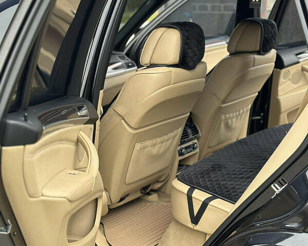 Чорний БМВ Х5, об'ємом двигуна 4.4 л та пробігом 360 тис. км за 15000 $, фото 12 на Automoto.ua