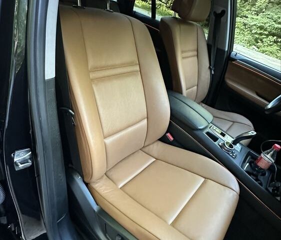 Черный БМВ Х5, объемом двигателя 3 л и пробегом 231 тыс. км за 14000 $, фото 9 на Automoto.ua