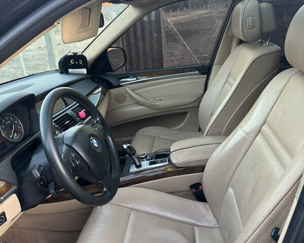 Черный БМВ Х5, объемом двигателя 3 л и пробегом 409 тыс. км за 10500 $, фото 8 на Automoto.ua