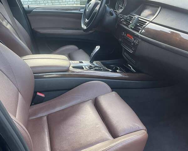 Чорний БМВ Х5, об'ємом двигуна 2.98 л та пробігом 158 тис. км за 9900 $, фото 30 на Automoto.ua