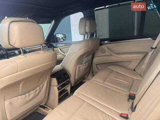 Чорний БМВ Х5, об'ємом двигуна 2.98 л та пробігом 221 тис. км за 13500 $, фото 14 на Automoto.ua