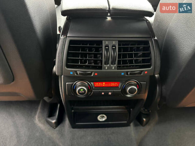 Чорний БМВ Х5, об'ємом двигуна 3 л та пробігом 209 тис. км за 13999 $, фото 13 на Automoto.ua