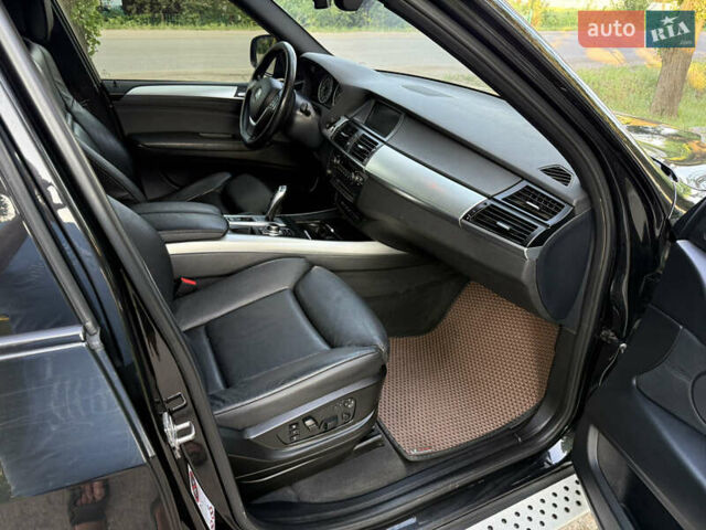 Черный БМВ Х5, объемом двигателя 2.99 л и пробегом 322 тыс. км за 18000 $, фото 11 на Automoto.ua