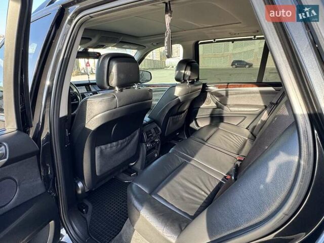 Черный БМВ Х5, объемом двигателя 2.98 л и пробегом 163 тыс. км за 16300 $, фото 86 на Automoto.ua