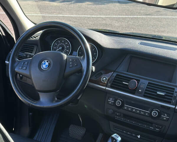 Чорний БМВ Х5, об'ємом двигуна 2.98 л та пробігом 269 тис. км за 14999 $, фото 6 на Automoto.ua