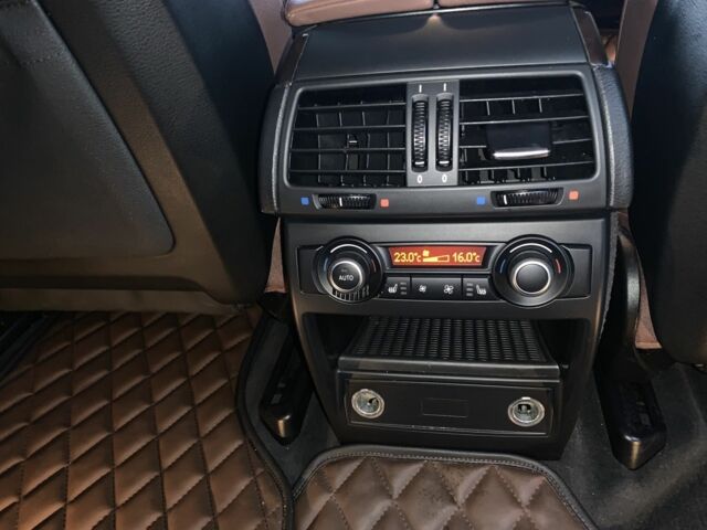 Чорний БМВ Х5, об'ємом двигуна 3 л та пробігом 290 тис. км за 13500 $, фото 12 на Automoto.ua