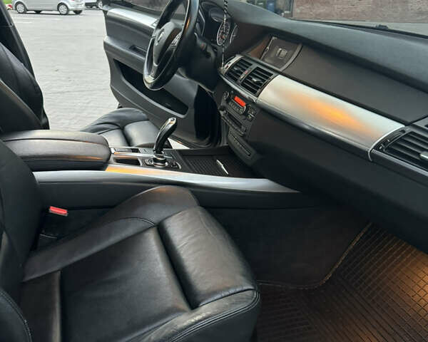 Черный БМВ Х5, объемом двигателя 3 л и пробегом 265 тыс. км за 22550 $, фото 31 на Automoto.ua