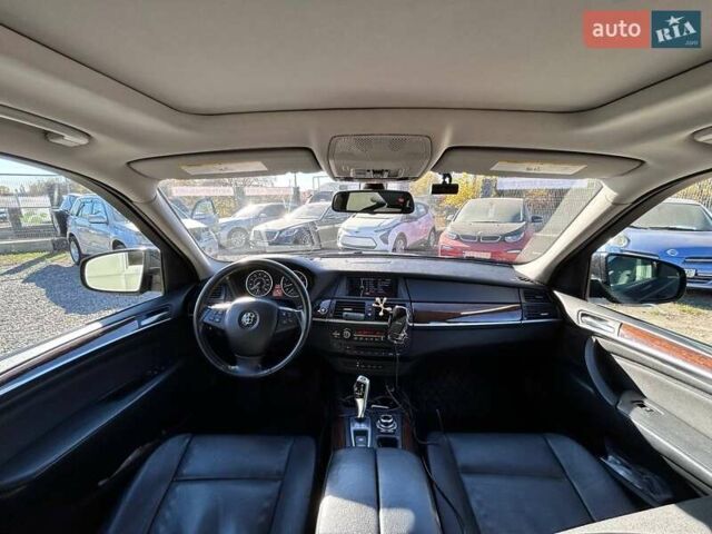 Черный БМВ Х5, объемом двигателя 2.98 л и пробегом 240 тыс. км за 16200 $, фото 37 на Automoto.ua