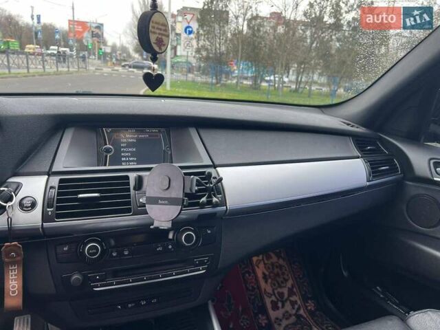 Черный БМВ Х5, объемом двигателя 3 л и пробегом 243 тыс. км за 15800 $, фото 31 на Automoto.ua