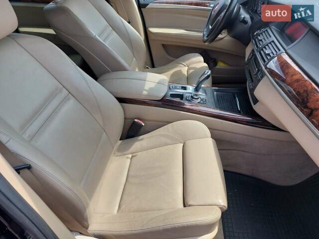 Чорний БМВ Х5, об'ємом двигуна 3 л та пробігом 290 тис. км за 18500 $, фото 10 на Automoto.ua