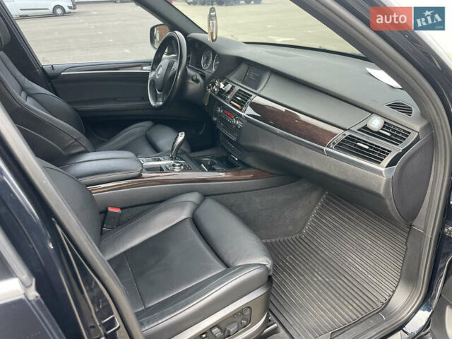 БМВ Х5 2011 в Киеве на Automoto.ua Черный БМВ Х5, объемом двигателя 2.98 л и пробегом 193 тыс. км за 18000 $, фото 24 на Automoto.ua