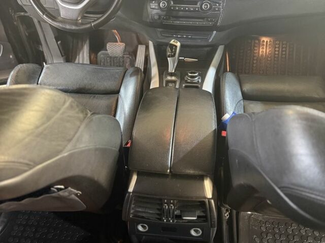 Чорний БМВ Х5, об'ємом двигуна 3 л та пробігом 450 тис. км за 8200 $, фото 7 на Automoto.ua