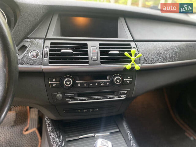 Чорний БМВ Х5, об'ємом двигуна 2.98 л та пробігом 197 тис. км за 14500 $, фото 13 на Automoto.ua