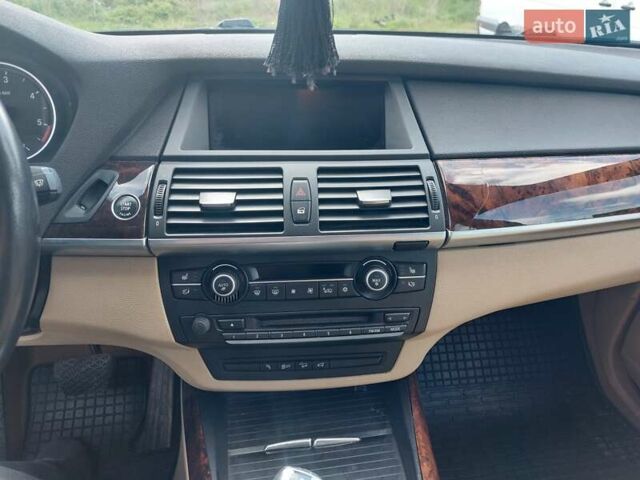 Чорний БМВ Х5, об'ємом двигуна 3 л та пробігом 290 тис. км за 18500 $, фото 16 на Automoto.ua