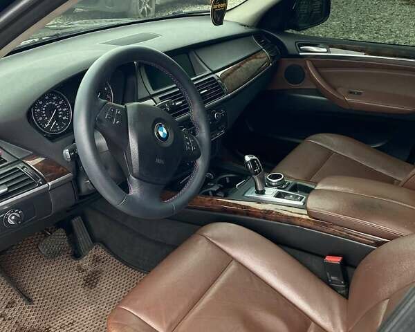 Черный БМВ Х5, объемом двигателя 2.98 л и пробегом 259 тыс. км за 17000 $, фото 3 на Automoto.ua