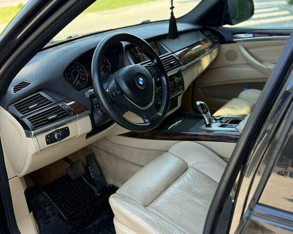 Черный БМВ Х5, объемом двигателя 3 л и пробегом 292 тыс. км за 17700 $, фото 40 на Automoto.ua
