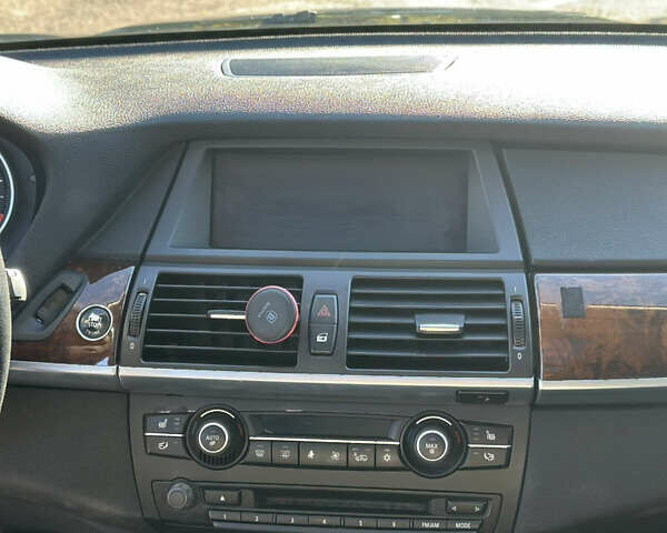 Чорний БМВ Х5, об'ємом двигуна 2.98 л та пробігом 269 тис. км за 14999 $, фото 8 на Automoto.ua