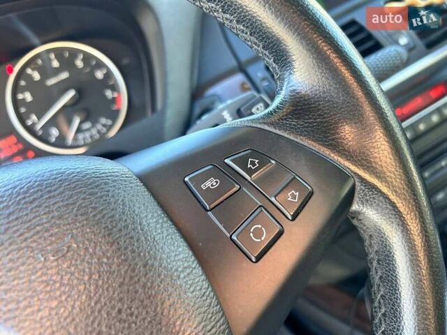 Черный БМВ Х5, объемом двигателя 2.98 л и пробегом 240 тыс. км за 16200 $, фото 19 на Automoto.ua